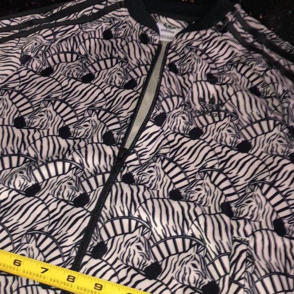 🎉Host Pick🎉 Adidas Zebra 🦓 Girls Jacket - Picture 12 of 16